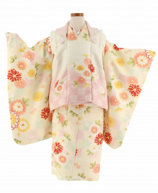 七五三 3歳女の子用被布[古典柄](被布)クリーム(着物)クリームに菊柄No.113V
